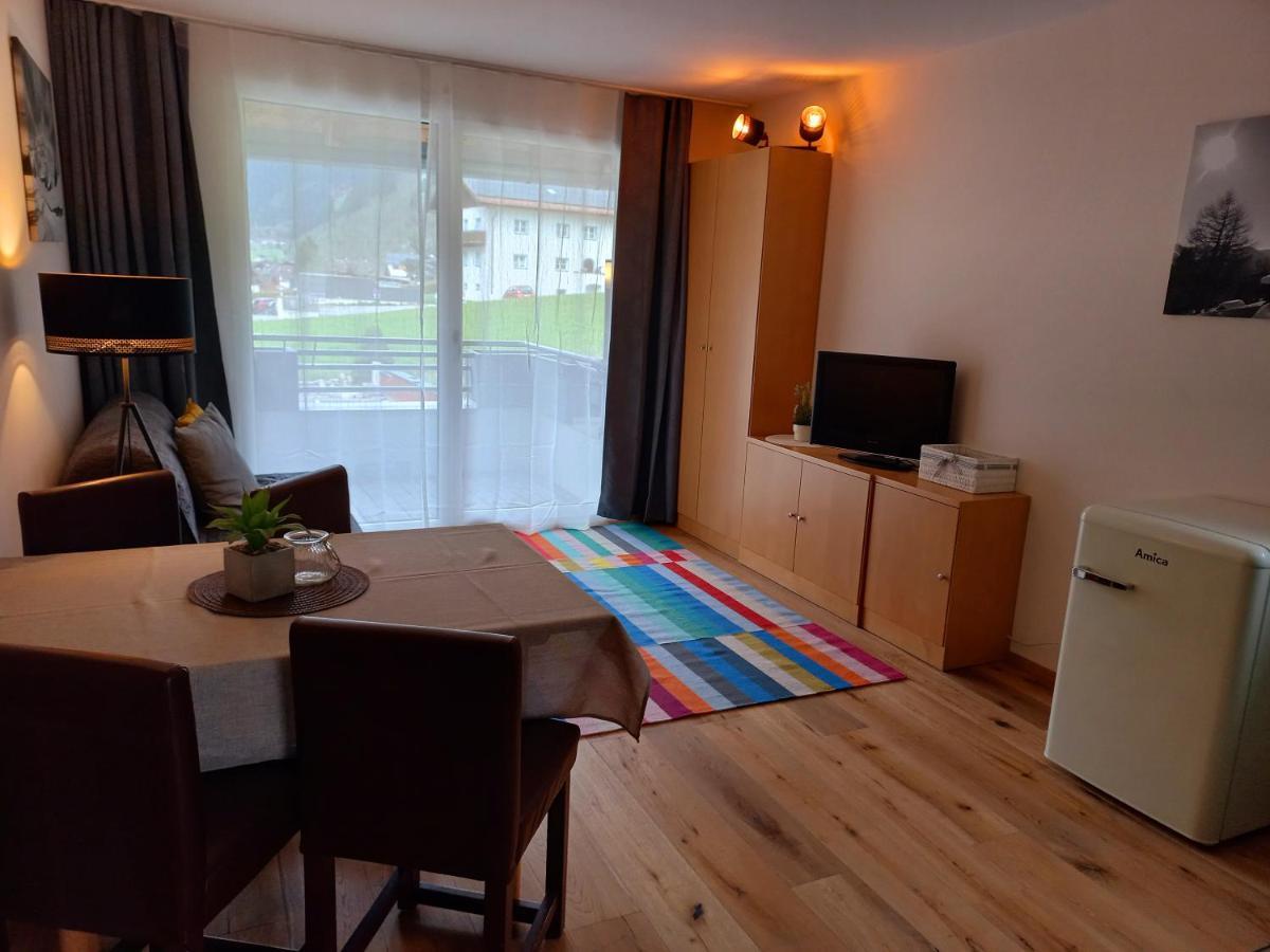 Dorf.Apart Нойштіфт-ім-Штубайталь Екстер'єр фото